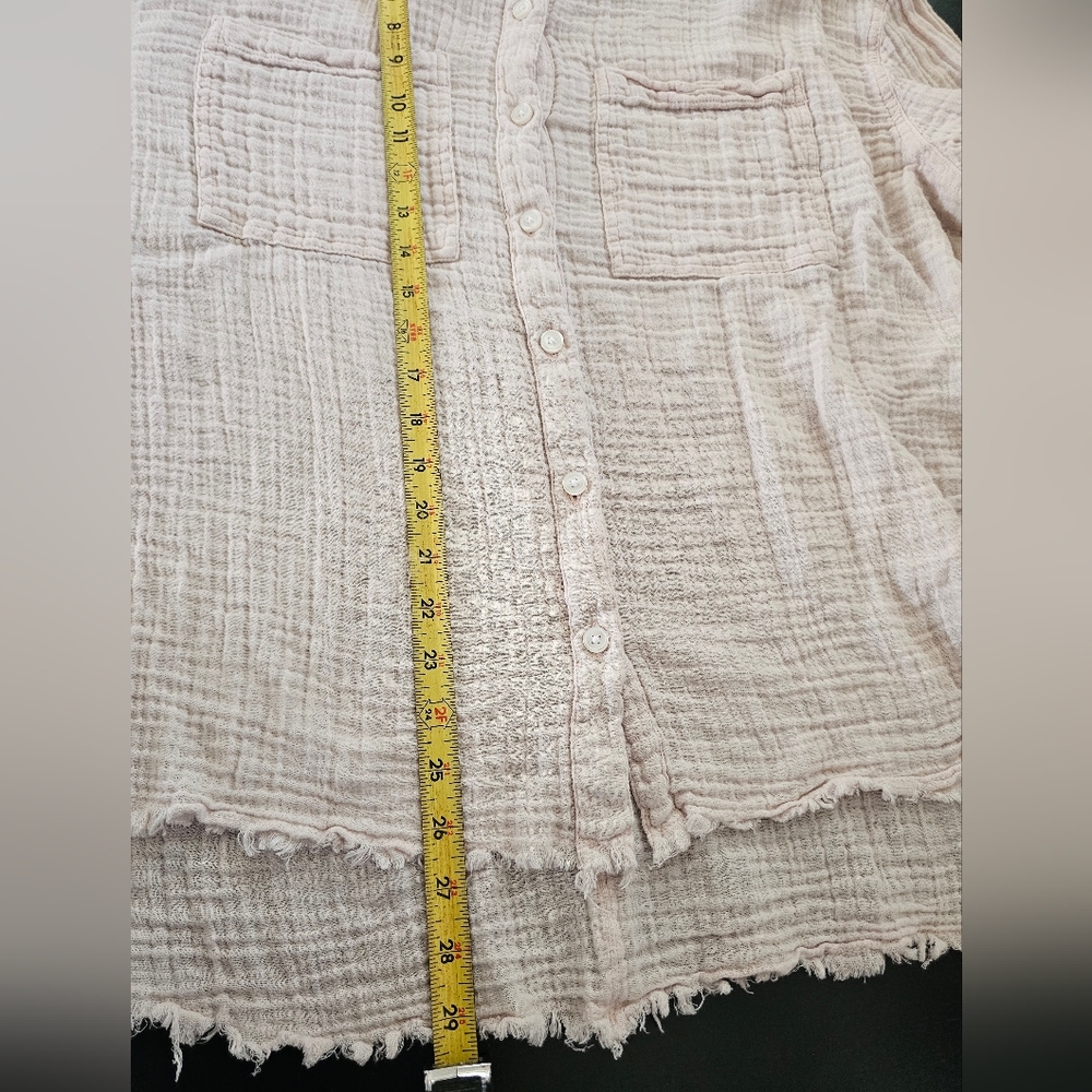 Urban Outfitters Pink Cotton Button-Up Blouse Long Sleeve Distressed Hem Size L - Picture 12 of 12